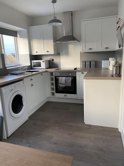 Stunning Apartment In The Heart Of Broadway Broadway  Eksteriør billede